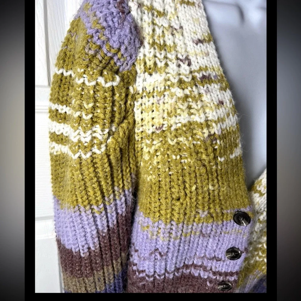 MOON RIVER Anthropologie Chunky Cardigan Sweater Boho Fuzzy Purple Green XS
